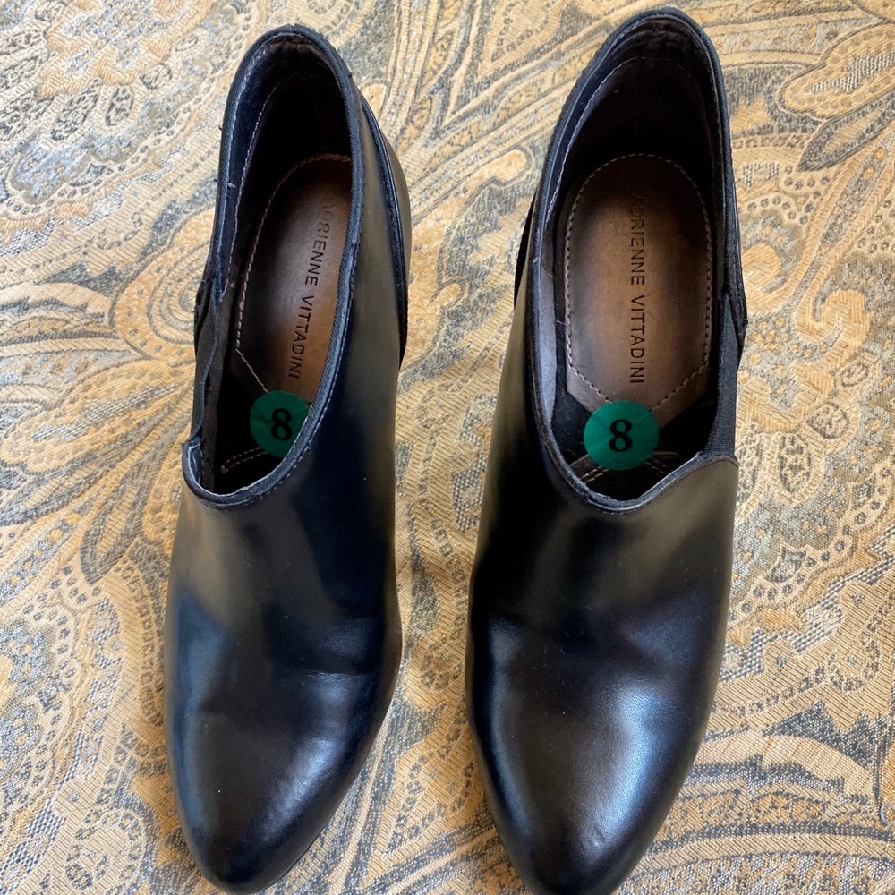 Adrienne Vittadini Booties EUC